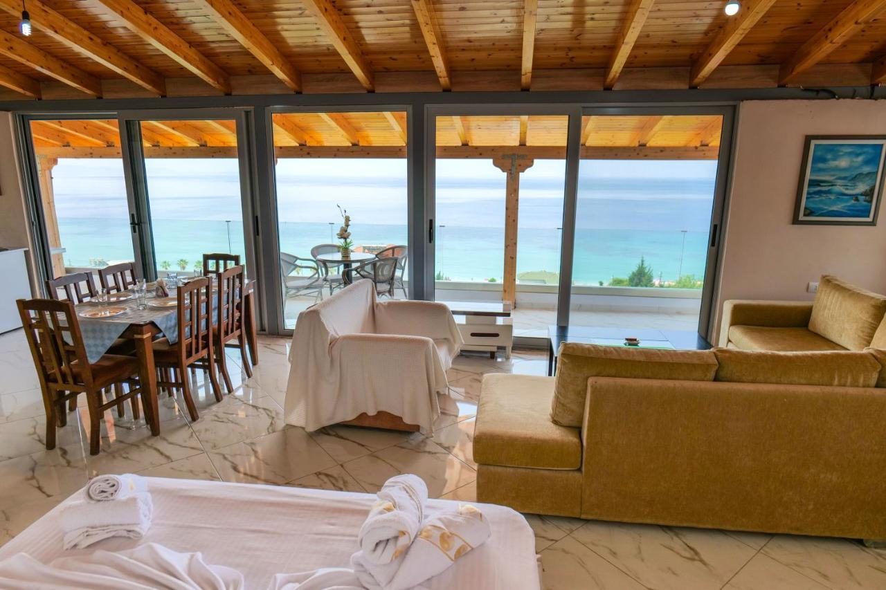 White Hotel Борш Екстериор снимка