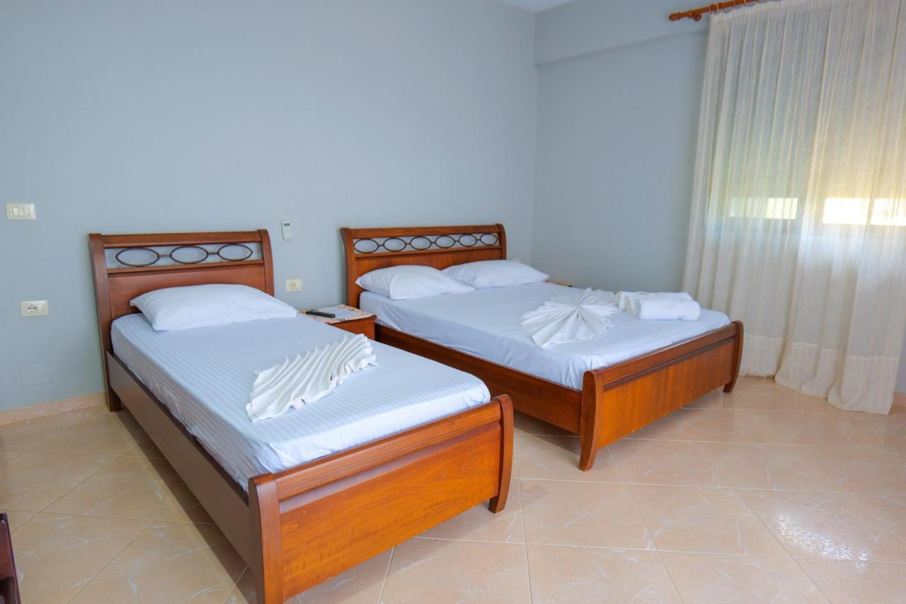 White Hotel Борш Екстериор снимка